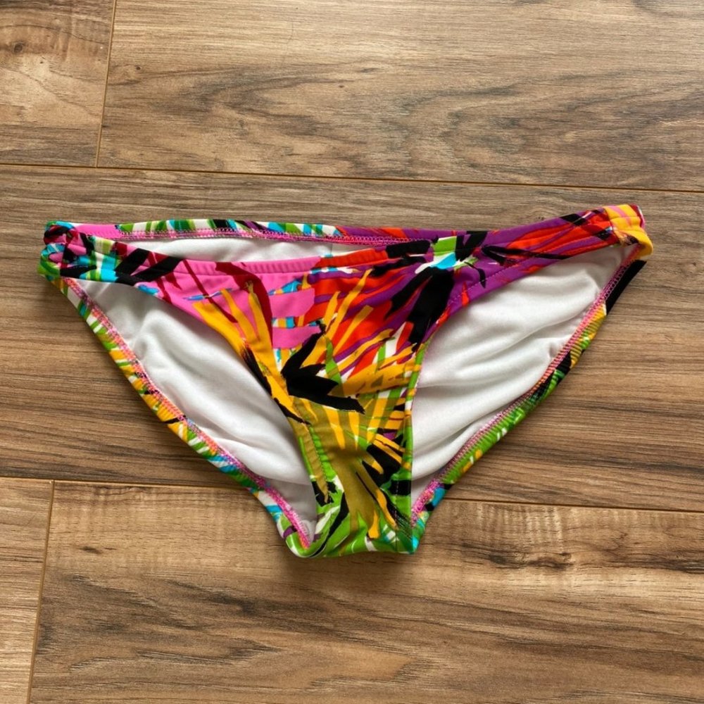 Xhilaration bikini bottoms